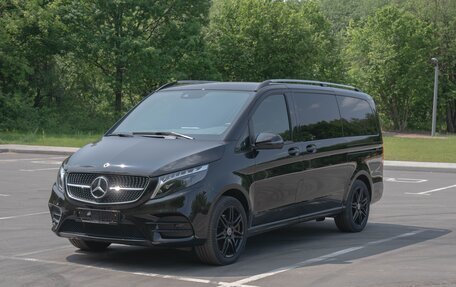 Mercedes-Benz V-Класс, 2023 год, 14 500 000 рублей, 3 фотография