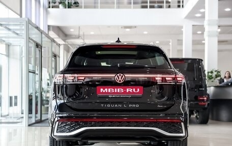 Volkswagen Tiguan, 2024 год, 5 950 000 рублей, 13 фотография