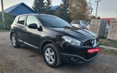 Nissan Qashqai, 2013 год, 1 000 000 рублей, 2 фотография