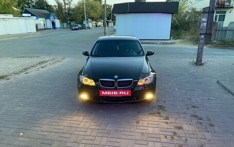 BMW 3 серия, 2006 год, 1 050 000 рублей, 4 фотография