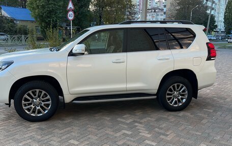 Toyota Land Cruiser Prado 150 рестайлинг 2, 2019 год, 4 900 000 рублей, 11 фотография