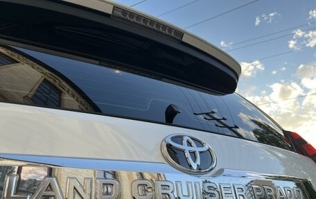 Toyota Land Cruiser Prado 150 рестайлинг 2, 2019 год, 4 900 000 рублей, 38 фотография