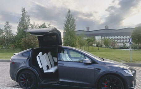 Tesla Model X I, 2019 год, 6 000 000 рублей, 4 фотография