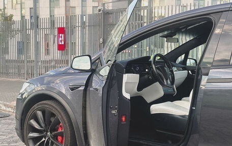 Tesla Model X I, 2019 год, 6 000 000 рублей, 5 фотография