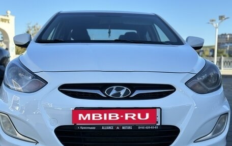 Hyundai Solaris II рестайлинг, 2011 год, 985 000 рублей, 15 фотография