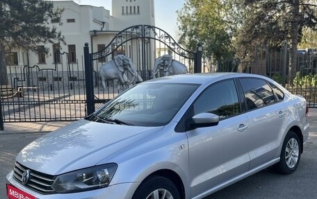 Volkswagen Polo VI (EU Market), 2015 год, 1 280 000 рублей, 1 фотография