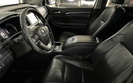 Toyota Highlander III, 2014 год, 2 999 000 рублей, 12 фотография