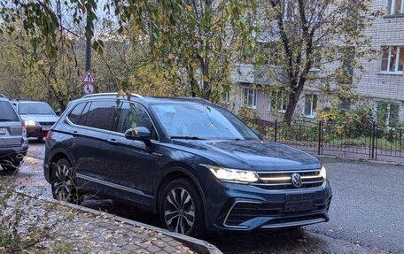 Volkswagen Tiguan II, 2021 год, 4 600 000 рублей, 1 фотография