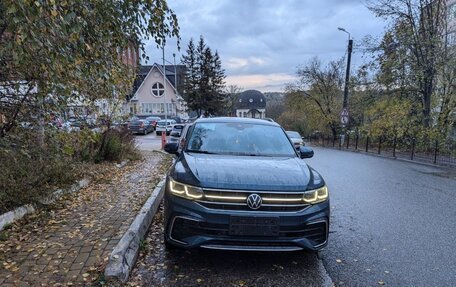 Volkswagen Tiguan II, 2021 год, 4 600 000 рублей, 19 фотография