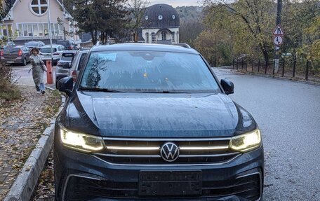 Volkswagen Tiguan II, 2021 год, 4 600 000 рублей, 18 фотография