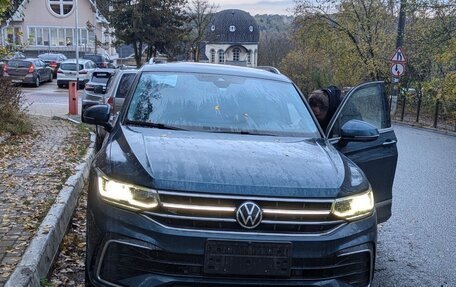 Volkswagen Tiguan II, 2021 год, 4 600 000 рублей, 16 фотография