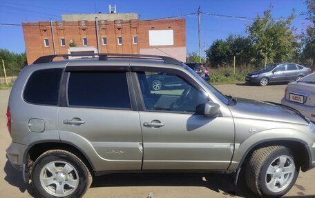 Chevrolet Niva I рестайлинг, 2012 год, 650 000 рублей, 4 фотография