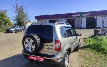 Chevrolet Niva I рестайлинг, 2012 год, 650 000 рублей, 5 фотография