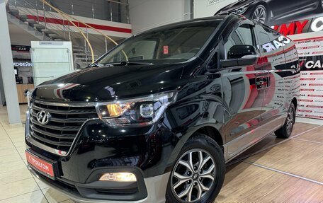 Hyundai H-1 II рестайлинг, 2018 год, 3 549 000 рублей, 12 фотография