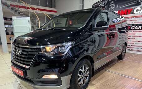 Hyundai H-1 II рестайлинг, 2018 год, 3 549 000 рублей, 11 фотография