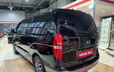 Hyundai H-1 II рестайлинг, 2018 год, 3 549 000 рублей, 8 фотография