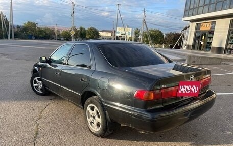 Toyota Camry, 2001 год, 630 000 рублей, 5 фотография