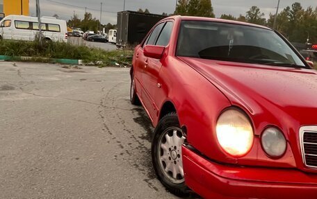 Mercedes-Benz E-Класс, 1997 год, 220 000 рублей, 4 фотография