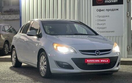 Opel Astra J, 2012 год, 770 000 рублей, 3 фотография