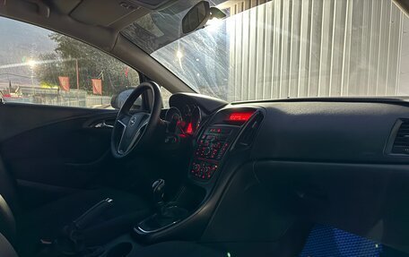 Opel Astra J, 2012 год, 770 000 рублей, 14 фотография