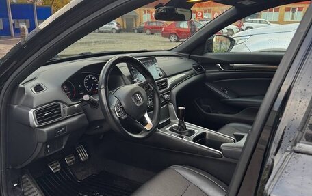 Honda Accord IX рестайлинг, 2018 год, 2 500 000 рублей, 6 фотография