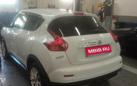 Nissan Juke II, 2011 год, 995 000 рублей, 3 фотография