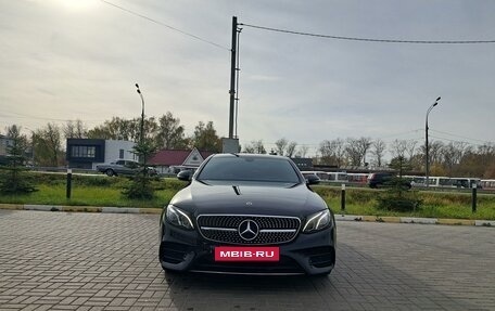 Mercedes-Benz E-Класс, 2020 год, 4 877 000 рублей, 2 фотография