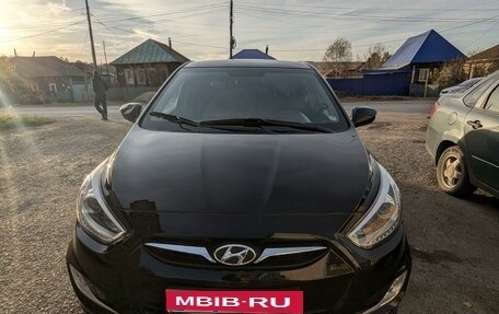 Hyundai Solaris II рестайлинг, 2014 год, 1 150 000 рублей, 2 фотография