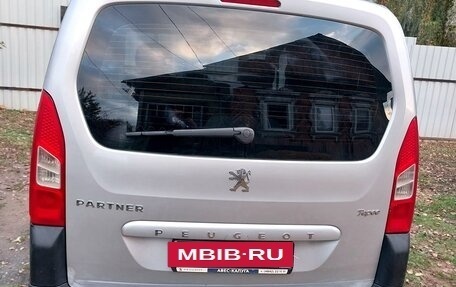 Peugeot Partner II рестайлинг 2, 2012 год, 680 000 рублей, 3 фотография