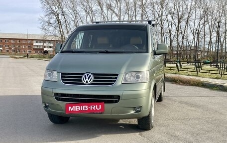 Volkswagen Multivan T5, 2006 год, 1 700 000 рублей, 3 фотография