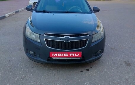 Chevrolet Cruze II, 2010 год, 590 000 рублей, 3 фотография