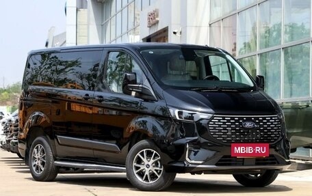 Ford Tourneo Custom I рестайлинг, 2024 год, 4 895 000 рублей, 3 фотография