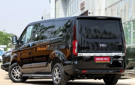 Ford Tourneo Custom I рестайлинг, 2024 год, 4 895 000 рублей, 4 фотография