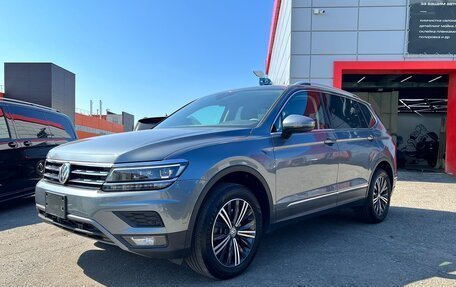 Volkswagen Tiguan II, 2020 год, 3 430 000 рублей, 11 фотография