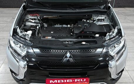 Mitsubishi Outlander III рестайлинг 3, 2022 год, 3 635 000 рублей, 3 фотография