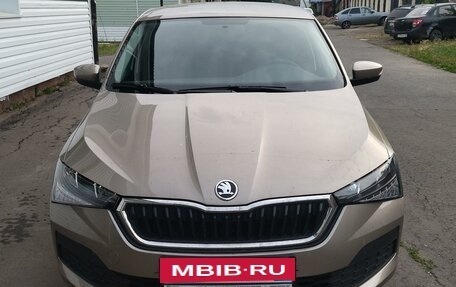 Skoda Rapid II, 2020 год, 1 799 000 рублей, 2 фотография