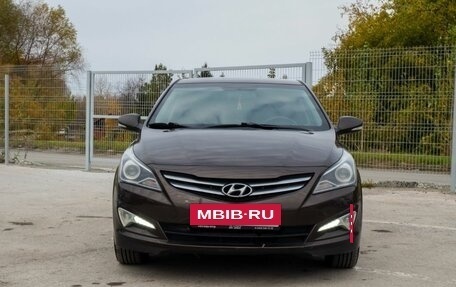 Hyundai Solaris II рестайлинг, 2015 год, 1 200 000 рублей, 13 фотография