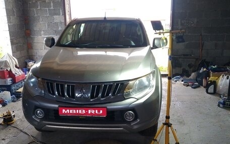 Mitsubishi L200 IV рестайлинг, 2015 год, 3 000 000 рублей, 1 фотография