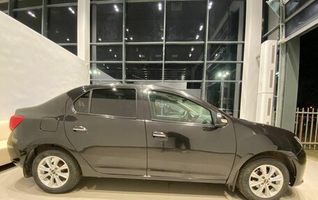 Renault Logan II, 2015 год, 785 000 рублей, 2 фотография