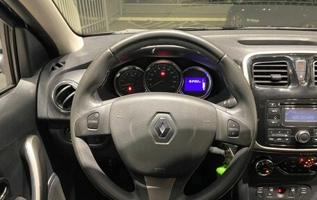 Renault Logan II, 2015 год, 785 000 рублей, 10 фотография