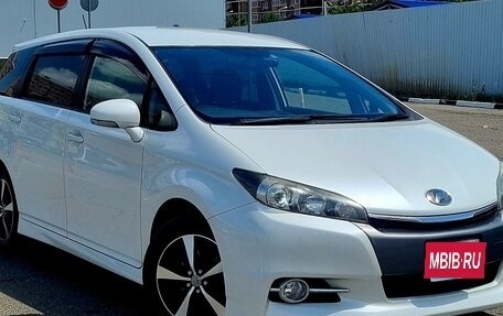 Toyota Wish II, 2013 год, 1 777 000 рублей, 2 фотография