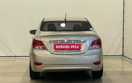 Hyundai Solaris II рестайлинг, 2011 год, 935 000 рублей, 8 фотография