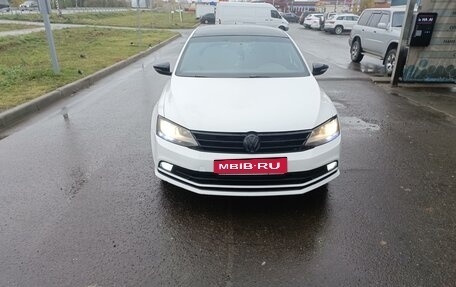 Volkswagen Jetta VI, 2015 год, 1 295 000 рублей, 2 фотография