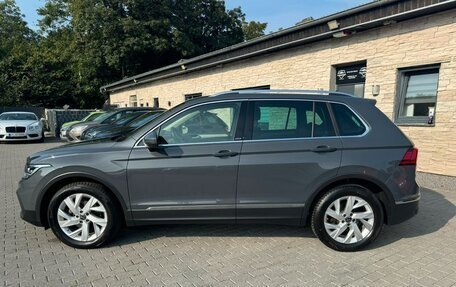 Volkswagen Tiguan II, 2023 год, 3 990 000 рублей, 3 фотография