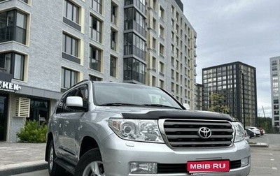 Toyota Land Cruiser 200, 2010 год, 2 950 000 рублей, 1 фотография