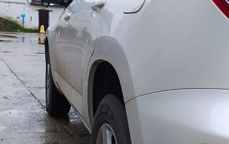 Toyota RAV4, 2011 год, 1 650 000 рублей, 21 фотография