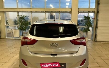 Hyundai i30 II рестайлинг, 2013 год, 899 000 рублей, 4 фотография