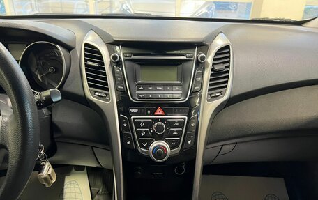 Hyundai i30 II рестайлинг, 2013 год, 899 000 рублей, 12 фотография