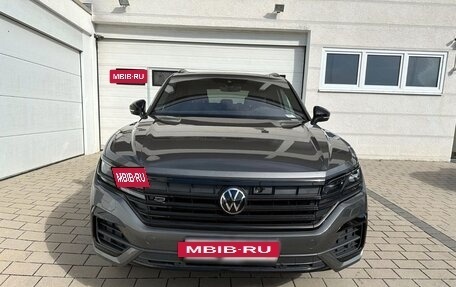 Volkswagen Touareg III, 2023 год, 8 950 000 рублей, 2 фотография