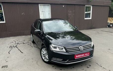 Volkswagen Passat B7, 2011 год, 1 000 000 рублей, 1 фотография